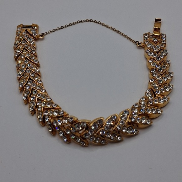 Vintage Rhinestone Leaf Bracelet Gold Tone Chevron Link Safety Chain Mid Century - Picture 7 of 11